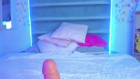 mariana_babe_ online show from 7, 3, 2025