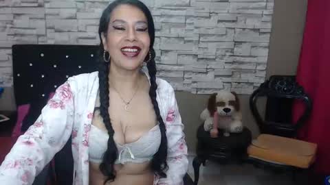 Snapshot of mariana_night chatting on 18, 11, 2025 mariana_night online show from 18, 11, 2025