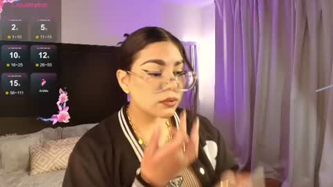 Snapshot of mariana_owen chatting on 11, 6, 2026 online show from 11, 6, 2026