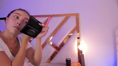 Snapshot of mariana_smiith chatting on 16, 7, 2026 Mariana online show from 16, 7, 2026