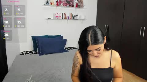 MARIANA Y VALENTINA online show from 9, 9, 2025