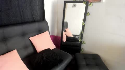 Mariana online show from 3, 10, 2025