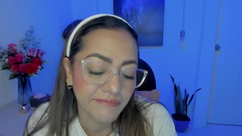 Mariana Lopez online show from 28, 2, 2025