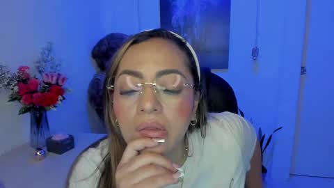 Mariana Lopez online show from 1, 3, 2025