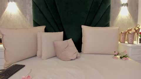 Snapshot of marianasanz chatting on 7, 12, 2024 Mariana online show from 7, 12, 2024