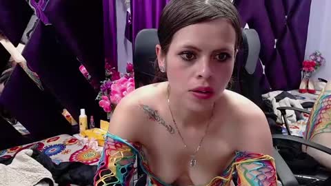 Snapshot of marianathompson_ chatting on 12, 12, 2024 MarianaThomsop online show from 12, 12, 2024