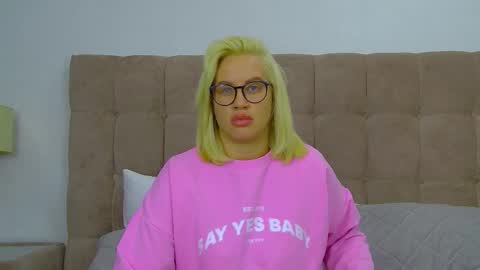 Snapshot of marianeumann chatting on 18, 1, 2026 Maria online show from 18, 1, 2026