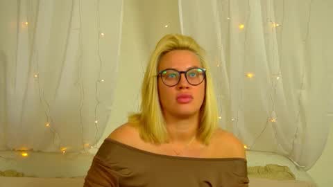 Snapshot of marianeumann chatting on 8, 2, 2026 Maria online show from 8, 2, 2026