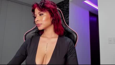 M A R I A N E online show from 20, 2, 2025