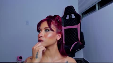 M A R I A N E online show from 2, 3, 2025