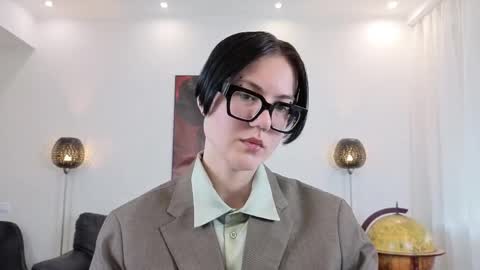 Snapshot of marie_fitch chatting on 1, 5, 2026 Marie Fitch online show from 1, 5, 2026