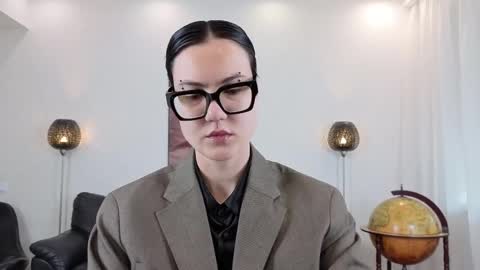 Snapshot of marie_fitch chatting on 13, 5, 2026 Marie Fitch online show from 13, 5, 2026