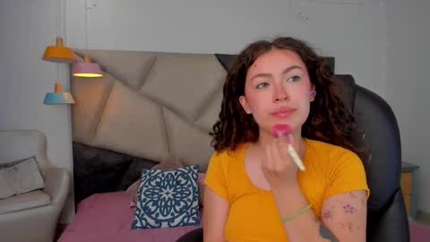 Snapshot of marieetaylor chatting on 2, 3, 2026 Mariee online show from 2, 3, 2026