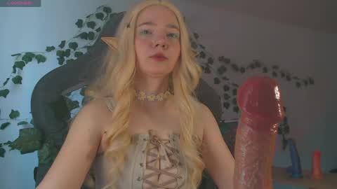 Snapshot of mariel_a_gold chatting on 2, 4, 2026 Mariel Gold online show from 2, 4, 2026
