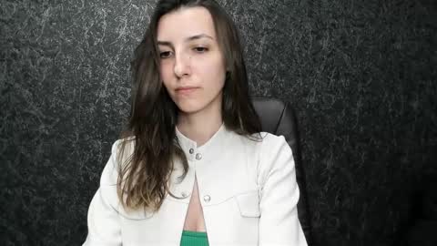 Snapshot of marielleanker chatting on 17, 9, 2025 marielleanker online show from 17, 9, 2025