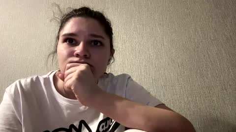 Emmie online show from 12, 4, 2026