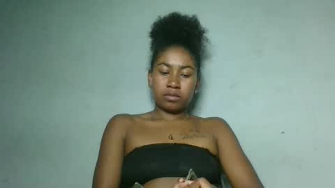 Snapshot of marina663 chatting on 3, 11, 2025 marina663 online show from 3, 11, 2025