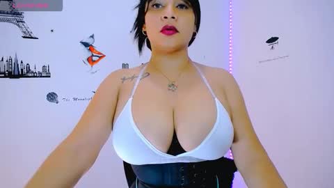 Snapshot of mariposaxox chatting on 30, 10, 2025 Pao online show from 30, 10, 2025