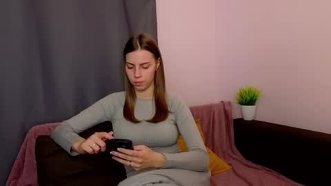 Elizabeth online show from 14, 10, 2025