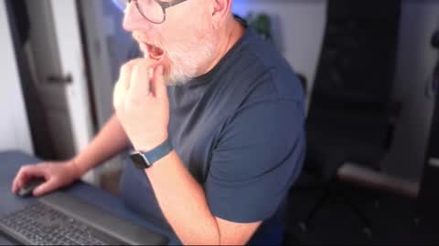 Mark online show from 16, 9, 2025