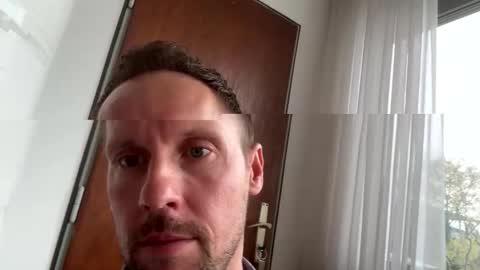 Mark online show from 11, 11, 2025