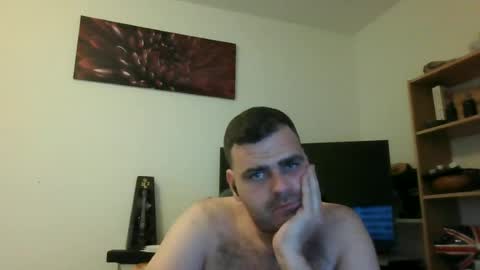 Snapshot of markoluggin chatting on 1, 7, 2026 markoluggin online show from 1, 7, 2026