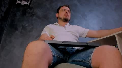 Snapshot of markwaynescr chatting on 9, 4, 2026 MARK online show from 9, 4, 2026
