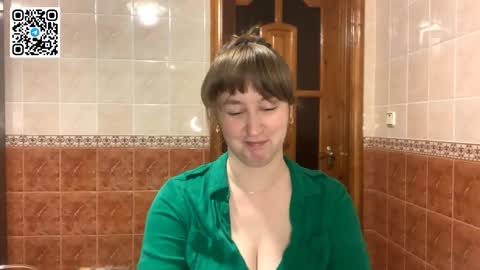 Snapshot of maroonmoon_ chatting on 14, 12, 2025 Miriam online show from 14, 12, 2025