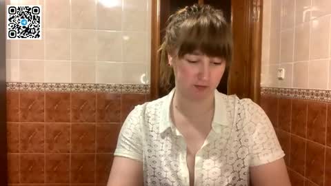 Snapshot of maroonmoon_ chatting on 6, 1, 2026 Miriam online show from 6, 1, 2026