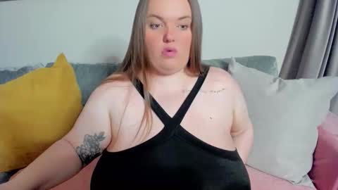 Snapshot of marry_girl chatting on 18, 10, 2025 Mary online show from 18, 10, 2025