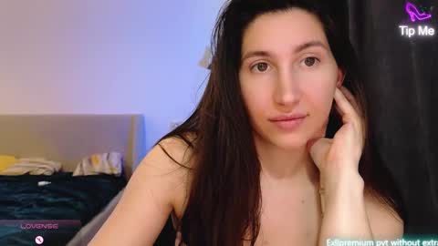 marrycolins online show from 8, 3, 2026