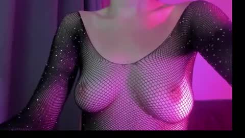 marryloveen online show from 3, 10, 2025