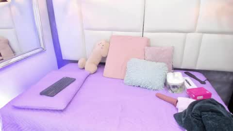 Snapshot of martina_armos chatting on 27, 5, 2026 Martina online show from 27, 5, 2026
