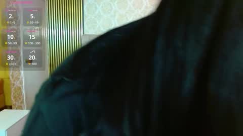 Snapshot of martina_tay chatting on 20, 12, 2025 Hey im martina online show from 20, 12, 2025