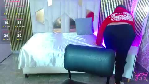 Snapshot of martina_tay chatting on 11, 7, 2026 Hey im martina online show from 11, 7, 2026