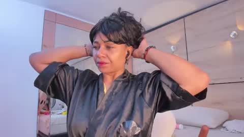 martina touss  online show from 11, 11, 2025