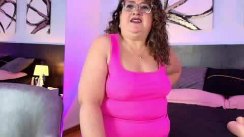 Snapshot of martinacaicedo chatting on 16, 10, 2025 Martina Caicedo online show from 16, 10, 2025