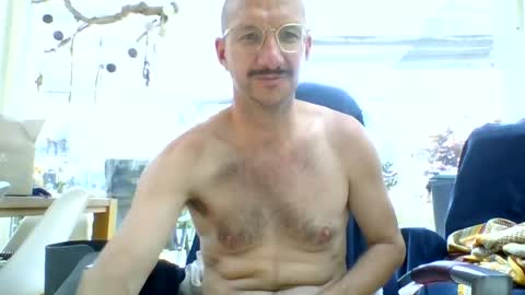 Snapshot of martinadam18 chatting on 19, 6, 2026 martinadam18 online show from 19, 6, 2026