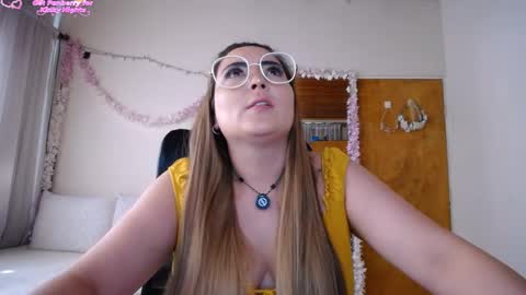 Antonella Martini online show from 9, 4, 2026