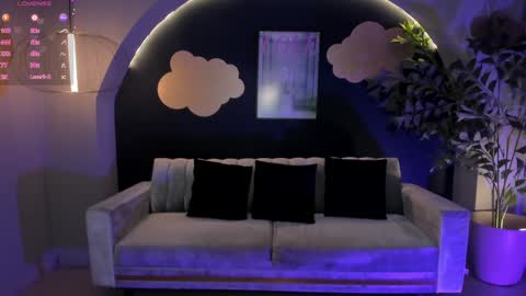 Snapshot of martinnabonnet chatting on 2, 12, 2024 Martinna Bonnet online show from 2, 12, 2024