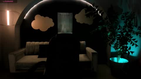 Snapshot of martinnabonnet chatting on 8, 3, 2025 Martinna Bonnet online show from 8, 3, 2025