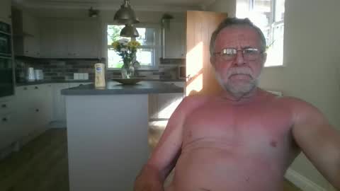 Snapshot of martinrgbxxxx chatting on 24, 5, 2026 martinrgbxxxx online show from 24, 5, 2026