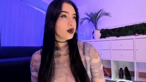 Snapshot of mary_lori chatting on 5, 7, 2026 Mary online show from 5, 7, 2026