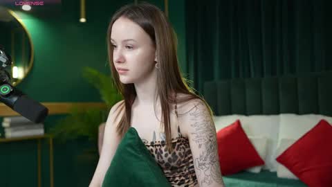 Snapshot of mary_sparkle_ chatting on 27, 5, 2026 yours fetish mary online show from 27, 5, 2026