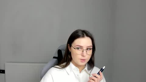Snapshot of mary_wave_ chatting on 30, 4, 2026 Alice online show from 30, 4, 2026