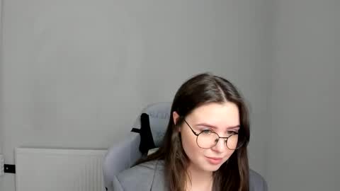 Snapshot of mary_wave_ chatting on 13, 5, 2026 Alice online show from 13, 5, 2026
