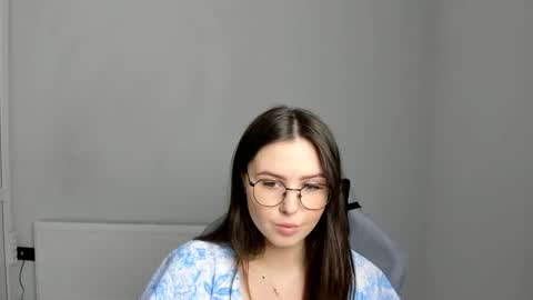 Snapshot of mary_wave_ chatting on 27, 5, 2026 Alice online show from 27, 5, 2026