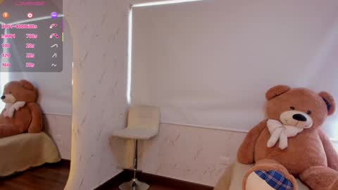 Snapshot of marycollinss chatting on 7, 10, 2025 Mary online show from 7, 10, 2025