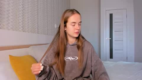 Snapshot of marylee_21 chatting on 22, 10, 2025 Mari online show from 22, 10, 2025