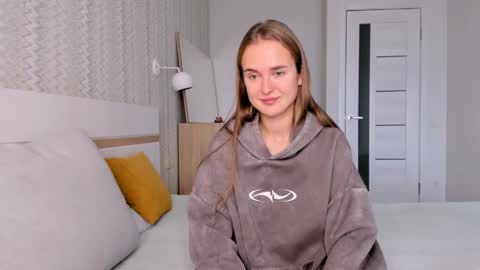 Snapshot of marylee_21 chatting on 3, 11, 2025 Mari online show from 3, 11, 2025